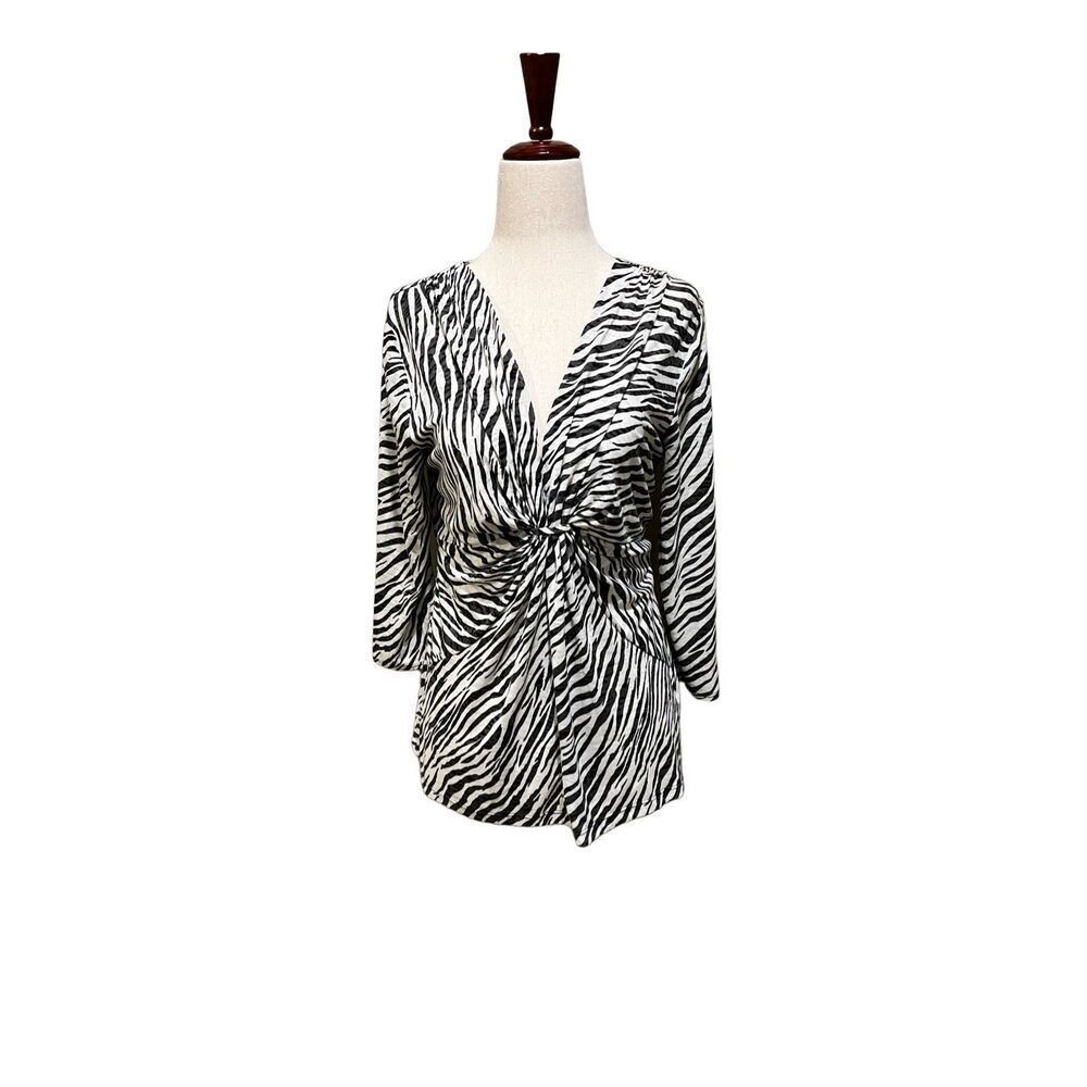 Chaus top women’s Small black white Zebra faux wrap 3/4 sleeve V-neck